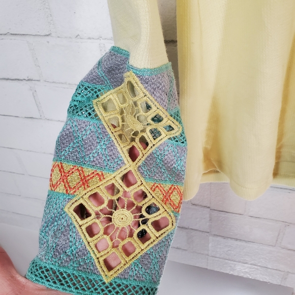 BKE light yellow long sleeve top - Picture 13 of 15